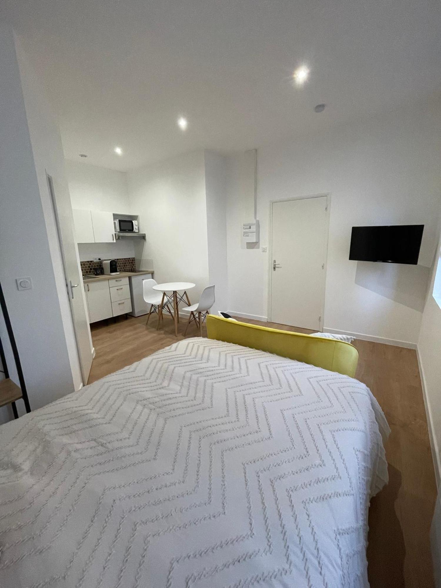 Edenly Stay Saint-Quentin  Ngoại thất bức ảnh