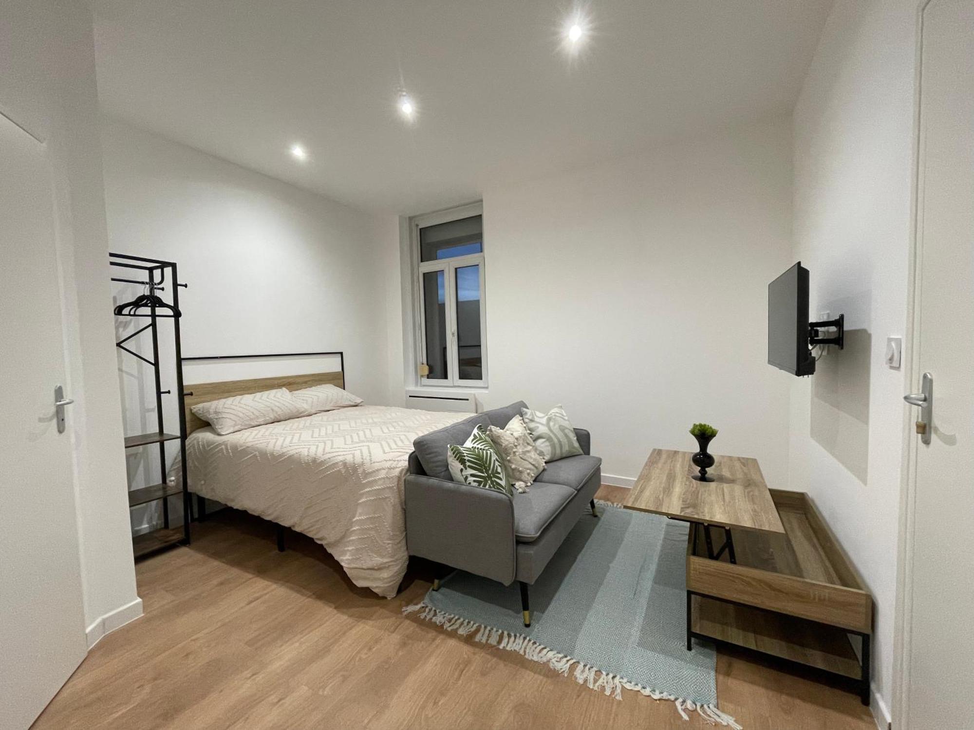 Edenly Stay Saint-Quentin  Ngoại thất bức ảnh