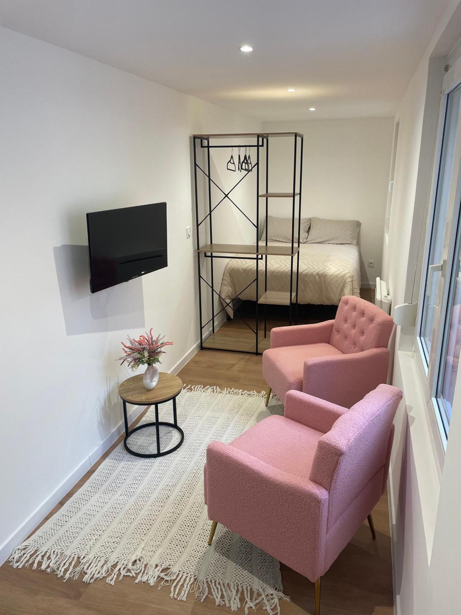 Edenly Stay Saint-Quentin  Ngoại thất bức ảnh