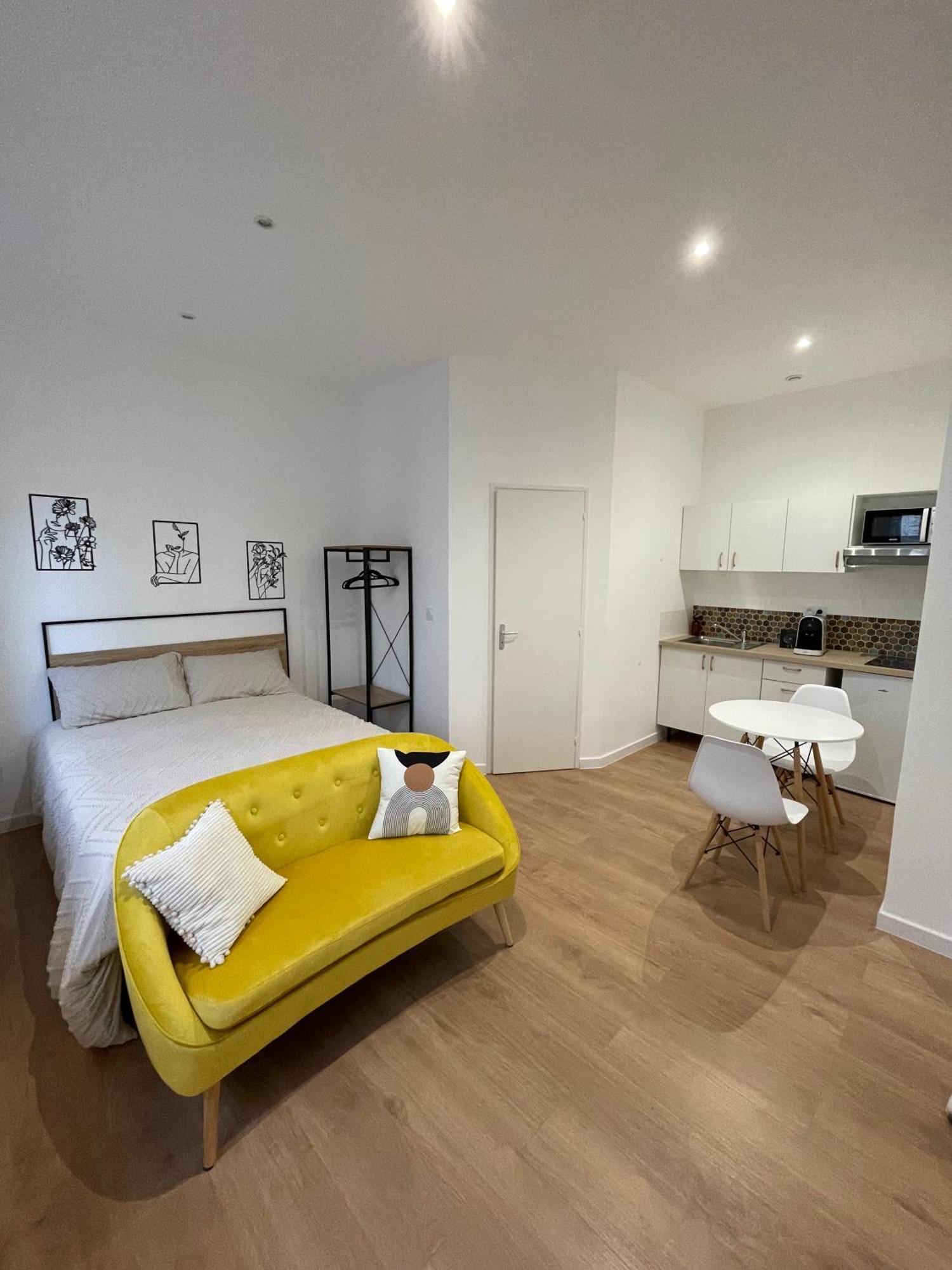 Edenly Stay Saint-Quentin  Ngoại thất bức ảnh